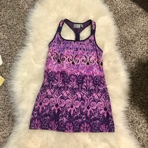 Athleta XXS workout tank with built in bra